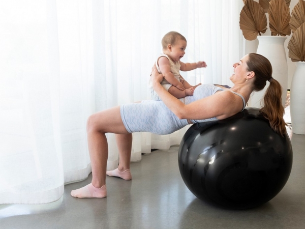3 Best Postnatal Exercises for a Flat Tummy